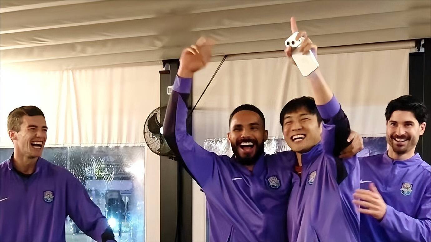 世界杯官方直播平台-期待！新赛季于根伟押宝救火外援，新后腰未来将带队成功保级