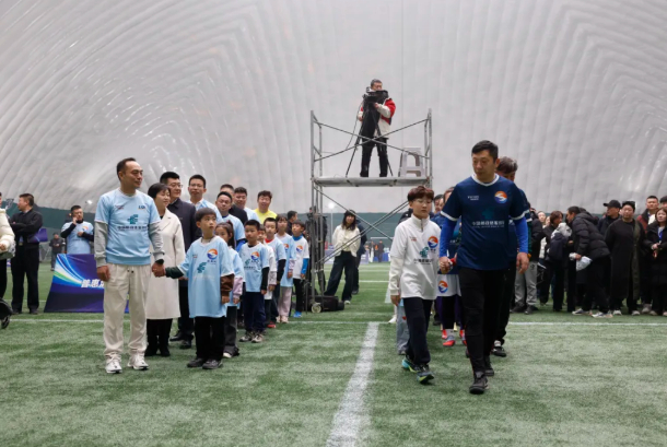 地市动态 | “东北超”前菜：32支企业家球队开战“连超”|足球|友谊赛|民营企业家组|足球联赛|足球赛_新浪新闻